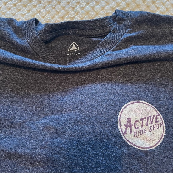 Men’s Active Ride Shop logo graphic Tshirt medium - Picture 2 of 4
